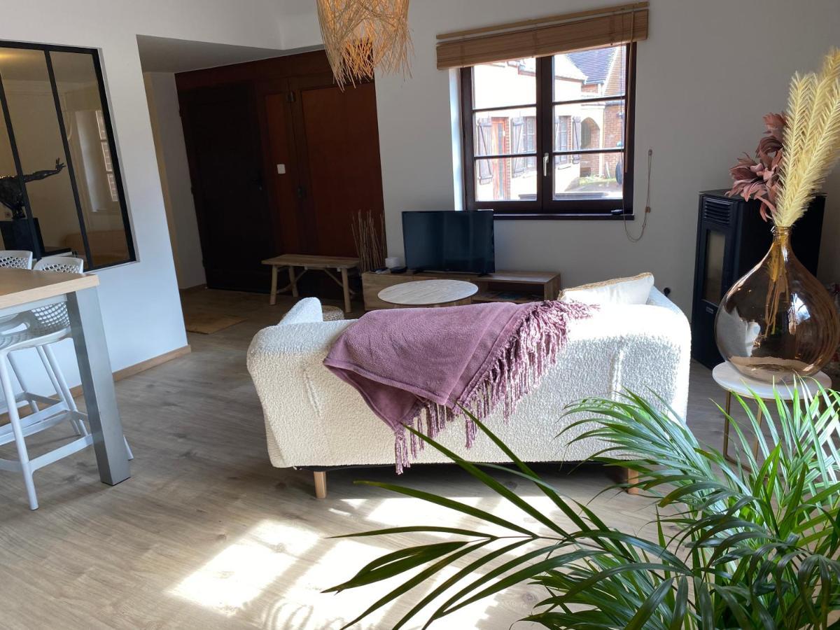 Le Logis Des Chenes, Superbe Bungalow Dans Quartier Residentiel Proche De Namur Wépion Buitenkant foto